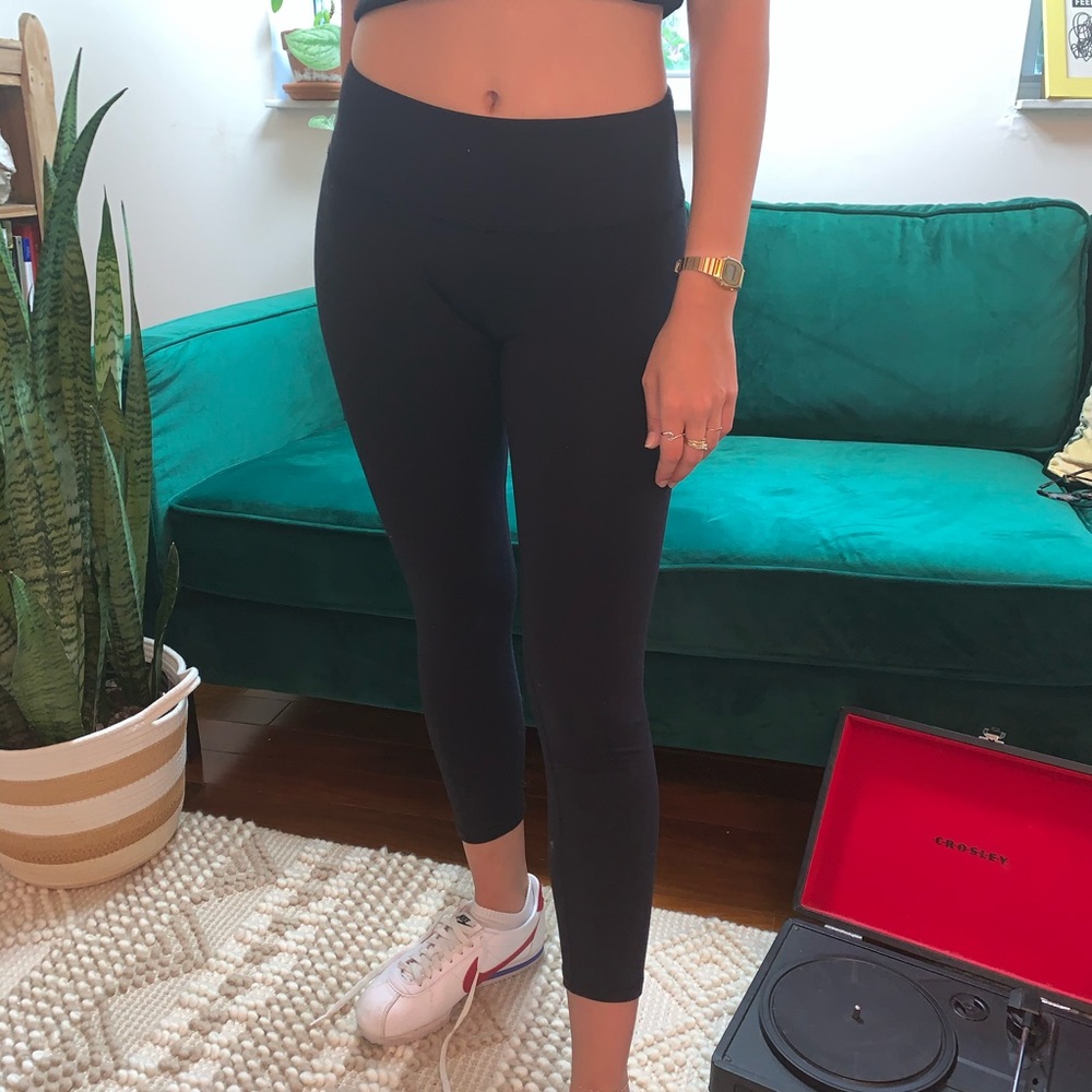 LULULEMON black leggings